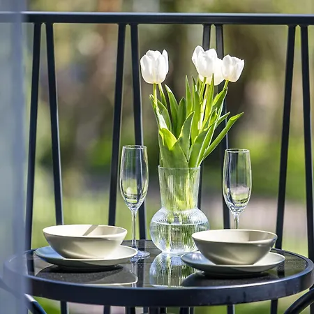 206, Апартаменты *